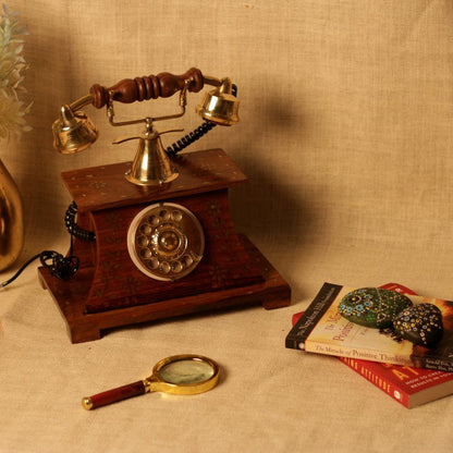 VINTAGE TELEPHONE