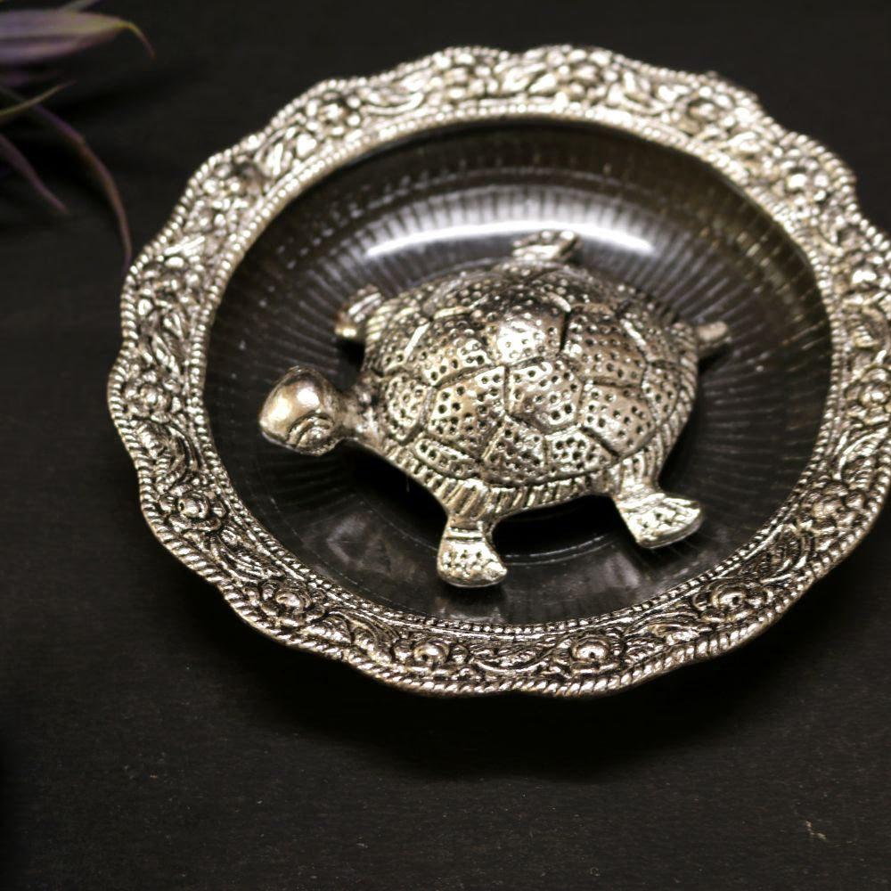 Tortoise Plate – Silver Glass