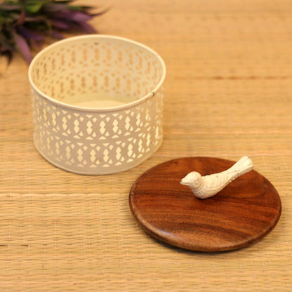 Matki with Wood Dhakkan – Handcrafted Traditional Storage Pot