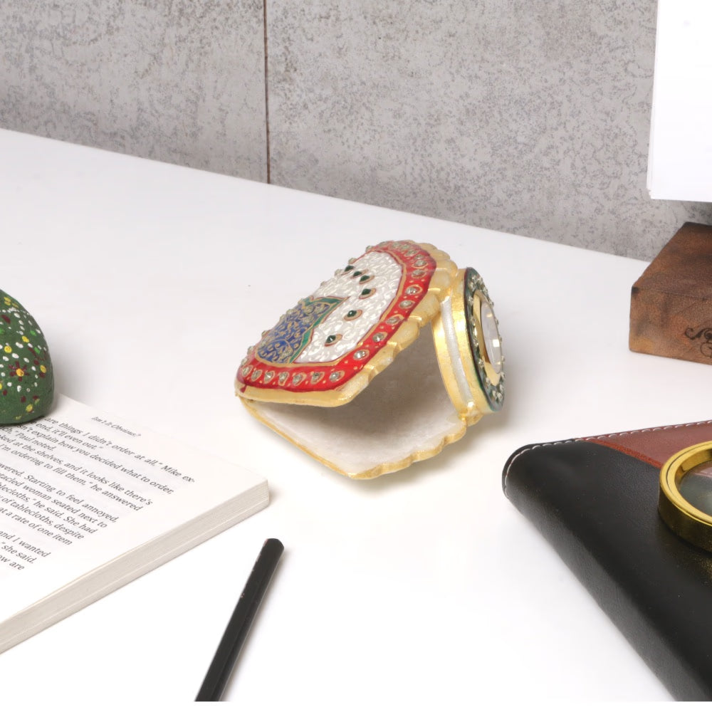 Marble Shell Table Clock