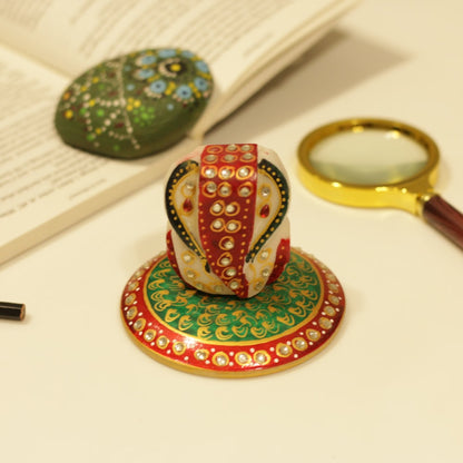 Marble Ganesh on Round Platform with Pearls