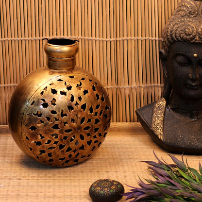 Handcrafted Iron Painted Kuria Tea Light Holder – Decorative Metal Candle Lantern for Home & Festive Décor