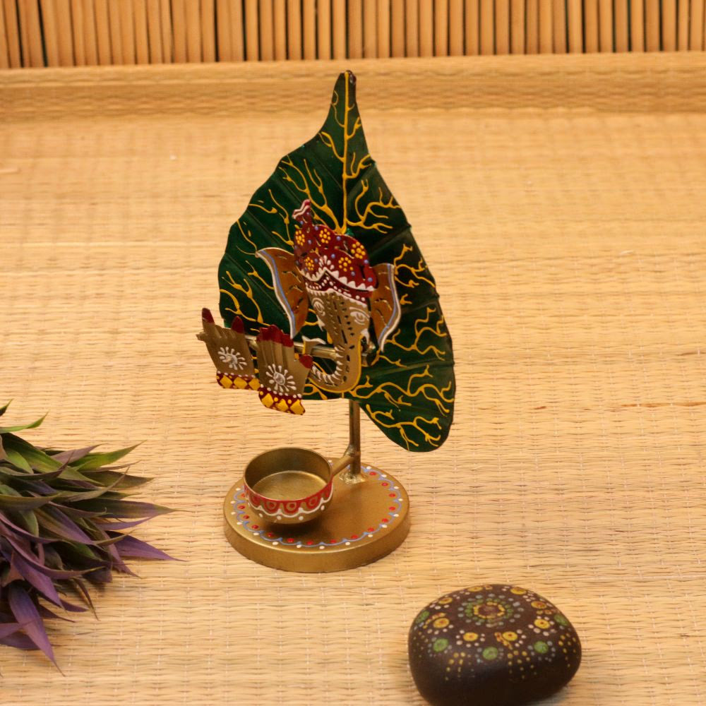 Iron Painted Tea Light Leaf Ganesha