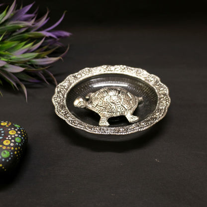 Tortoise Plate – Silver Glass