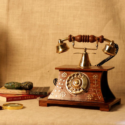 VINTAGE TELEPHONE