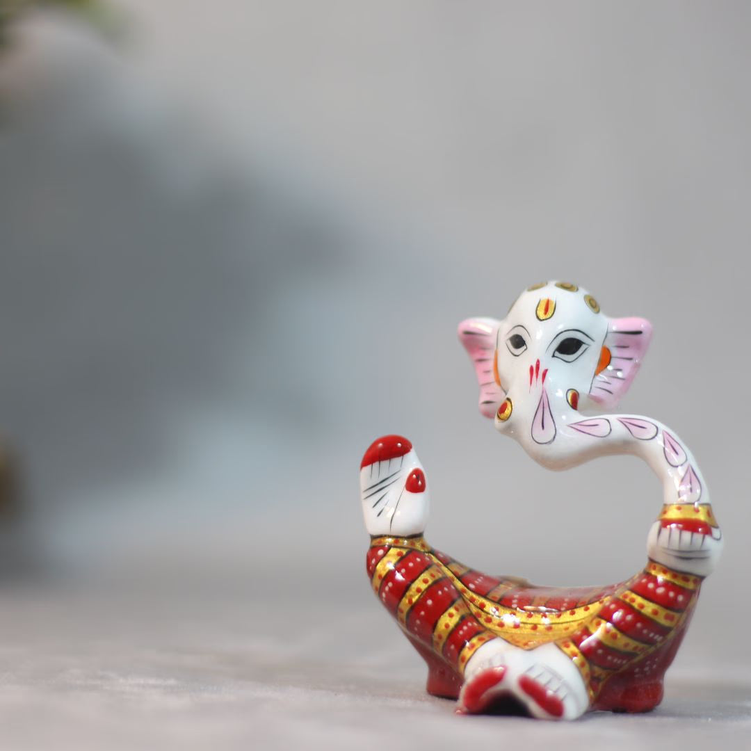 Metal Hawa Ganesh Figurine 3" — Handcrafted Flying Ganesha Showpiece