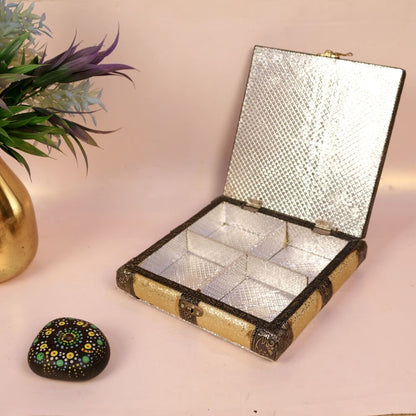 8X8 D F BOX EMBOSE FLOWER OXD