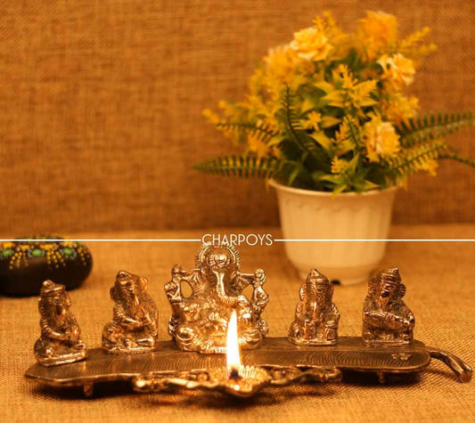 Shri Ganesh Diya Stand — Handcrafted Table Décor Lamp Stand