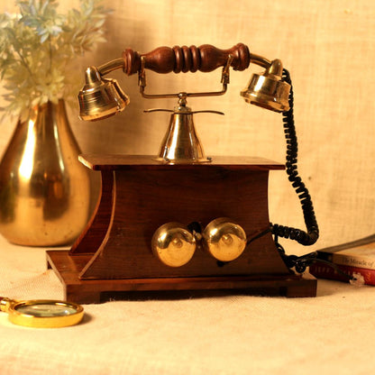 VINTAGE TELEPHONE